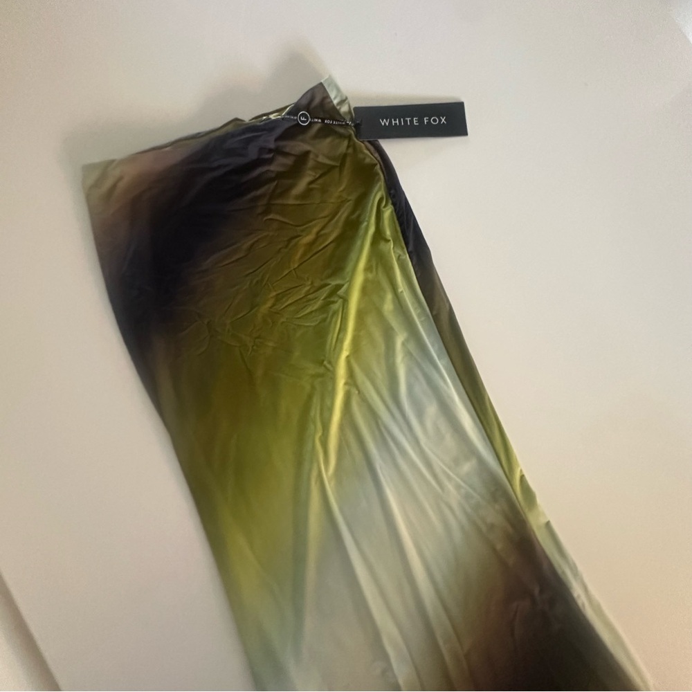 White Fox NWT Ombre Maxi Skirt - Green Gradient also can be worn as a tube dress - Picture 3 of 6